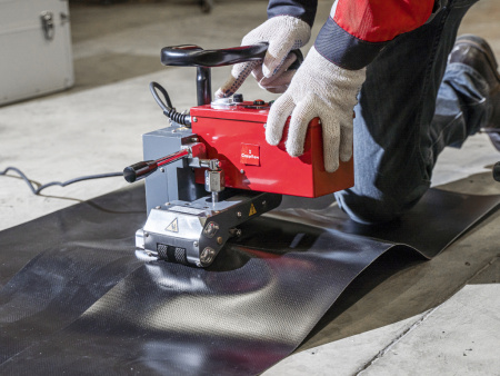 Сварочный автомат горячего клина СП31